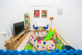 4-Bedrm ensuite family friendly house near Aeon Bukit Indah
